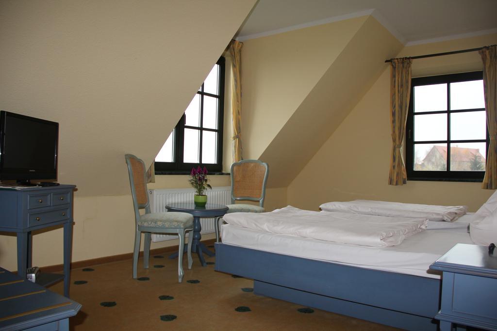 Mueritz Landhotel Gruener Baum Gotthun Exteriör bild