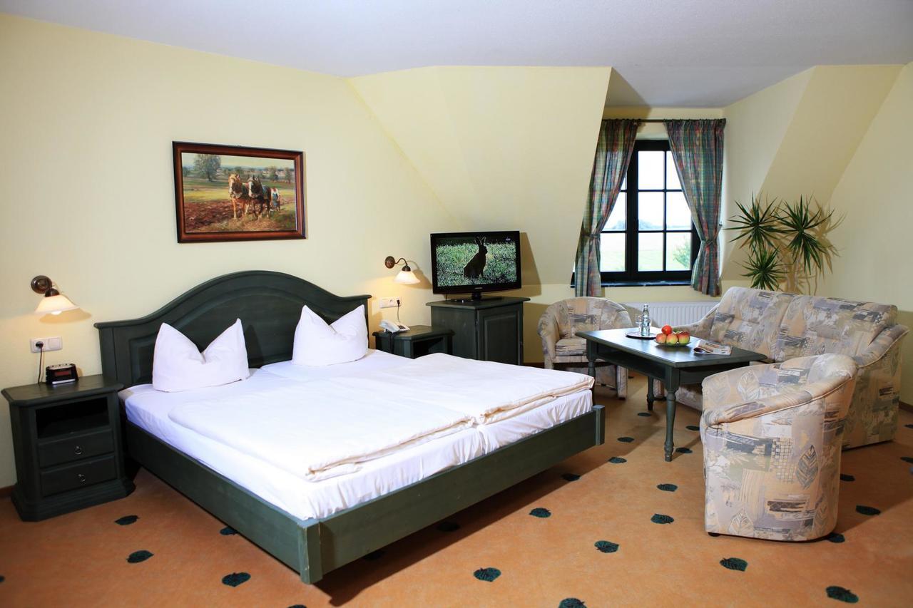 Mueritz Landhotel Gruener Baum Gotthun Exteriör bild